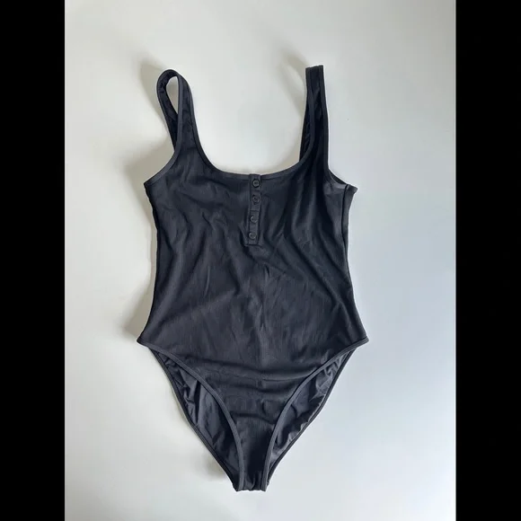 AVAILABLE - Float On New without Tags Onepiece Ribbed L Space swimsuit - Picture 7 of 7
